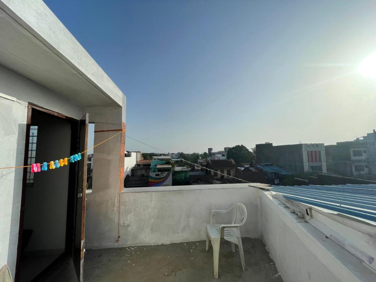 Shree Sadguru Krupa Yatri Niwas Villa Kolhapur Exteriör bild