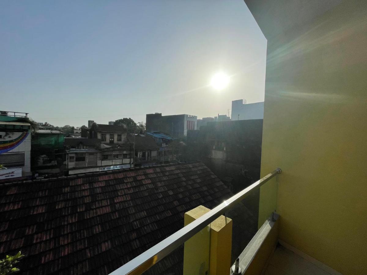 Shree Sadguru Krupa Yatri Niwas Villa Kolhapur Exteriör bild