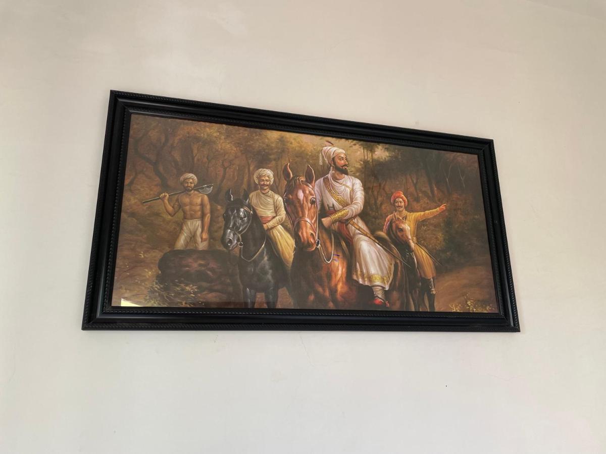 Shree Sadguru Krupa Yatri Niwas Villa Kolhapur Exteriör bild