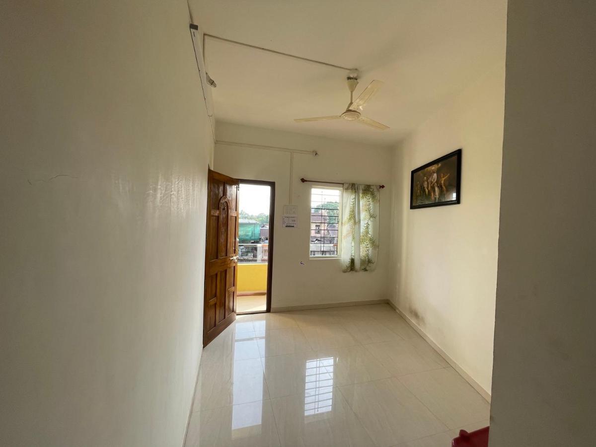Shree Sadguru Krupa Yatri Niwas Villa Kolhapur Exteriör bild